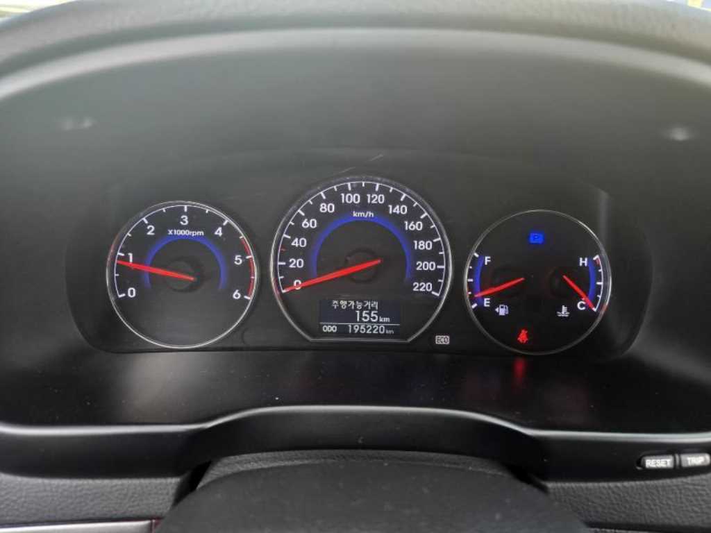 HYUNDAI Santa Fe - Vista 8