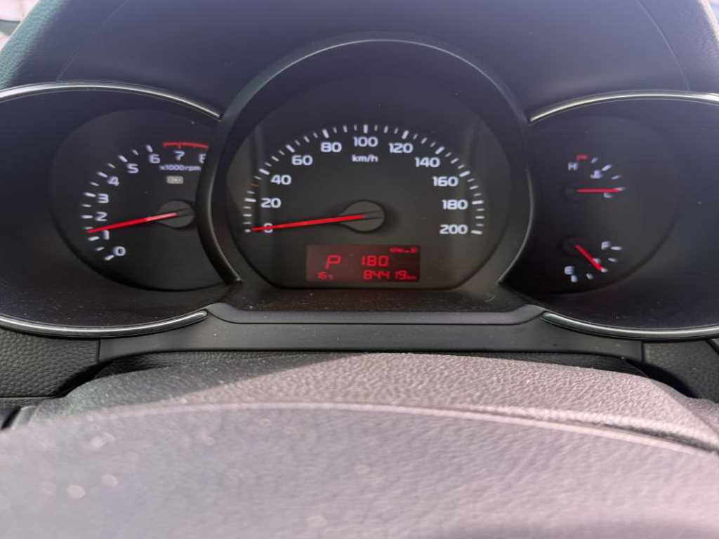 KIA Morning - Vista 8