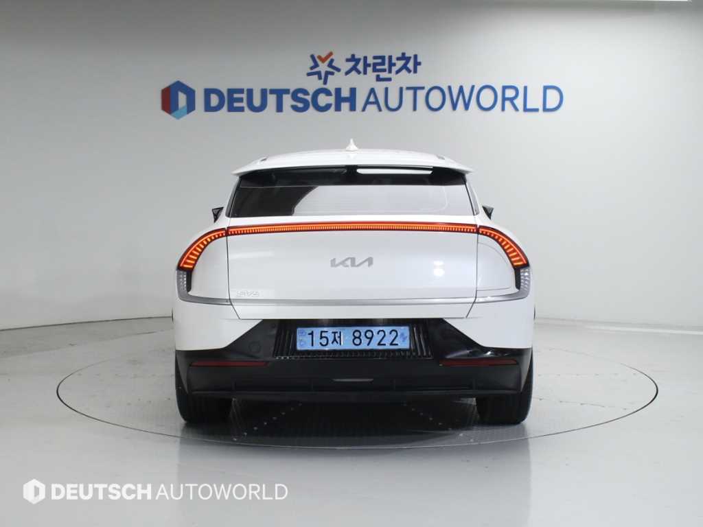 KIA EV6 - Vista 4
