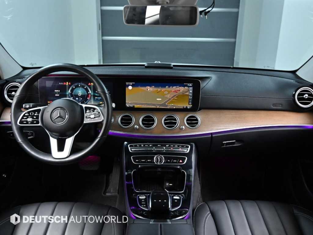 Mercedes Benz E class - Vista 7