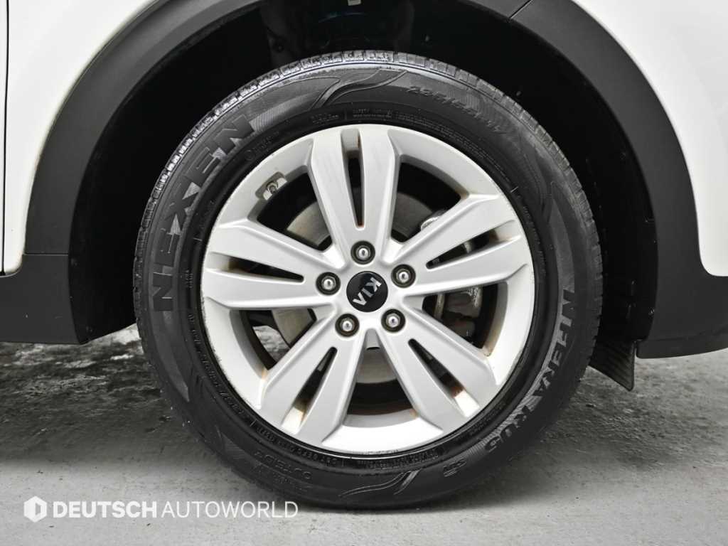 KIA Sportage - Vista 5