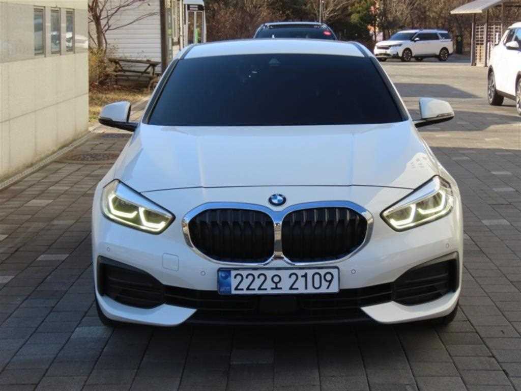 BMW 1 series 2021 Blanco - Importación desde Corea - HF Imports Iquique - Foto 1