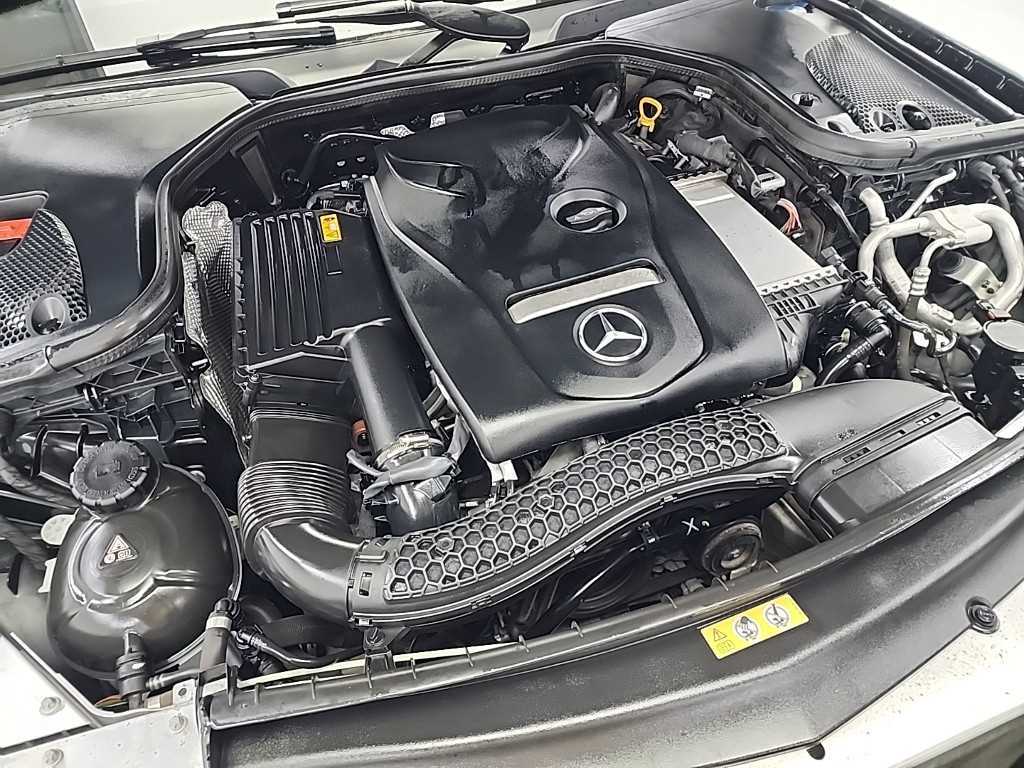 Mercedes Benz E class - Vista 5