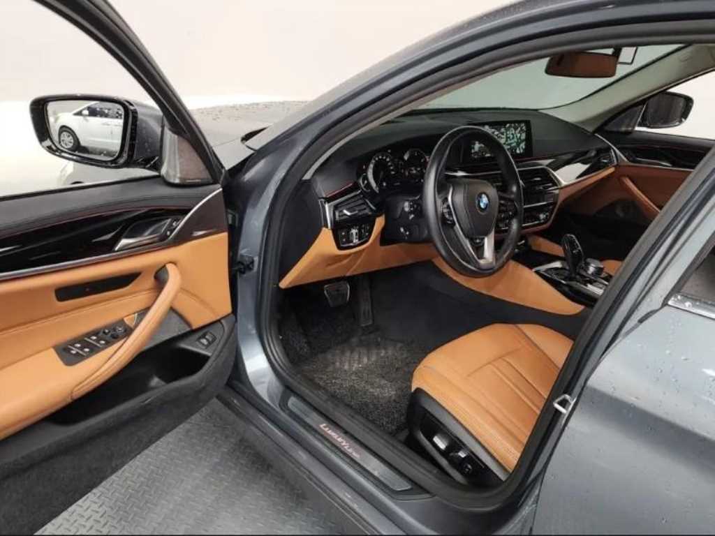 BMW 5 Series - Vista 8