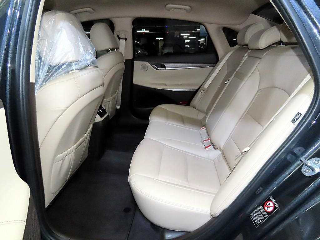 HYUNDAI Grandeur - Vista 7