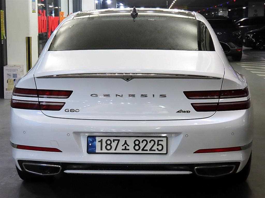 Genesis G80 - Vista 5