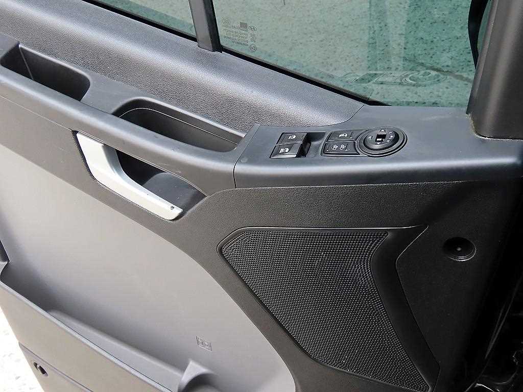 HYUNDAI Solati - Vista 12