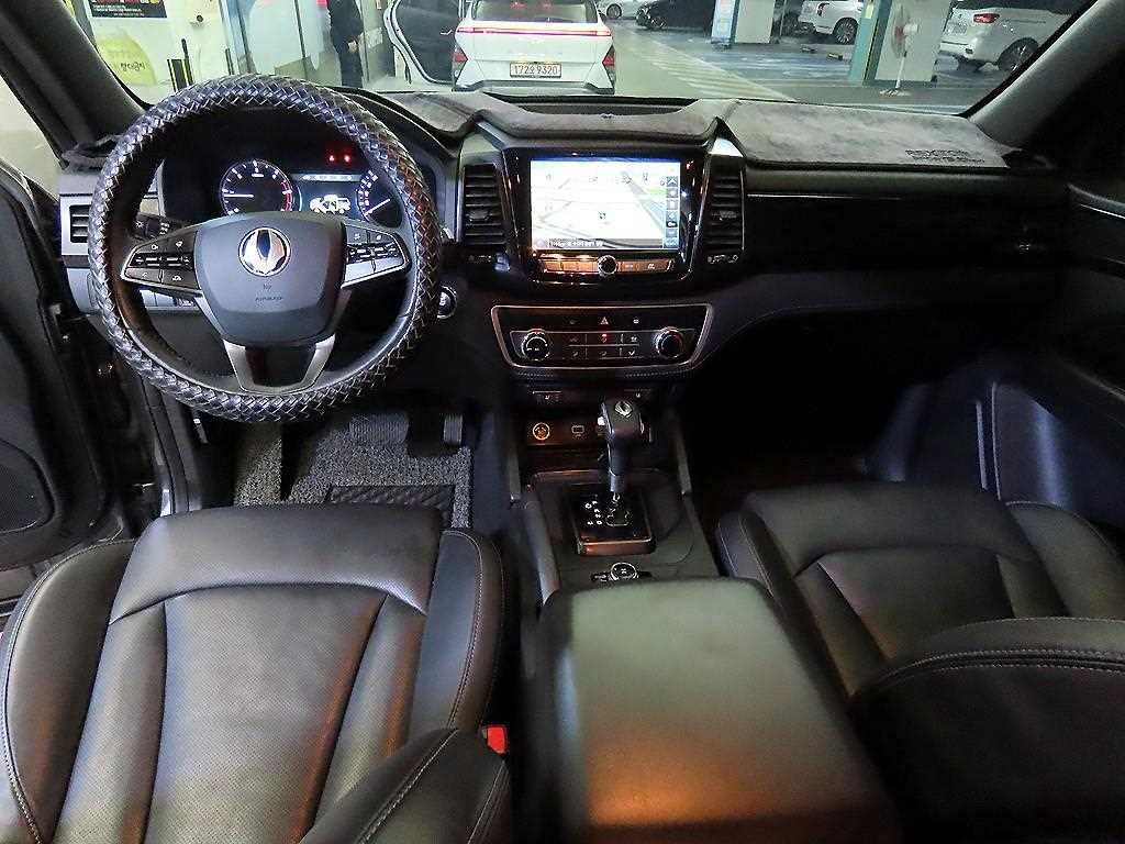 Ssangyong Rexton - Vista 10
