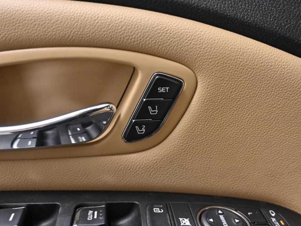 KIA Carnival 2016 Negro - Importación desde Corea - HF Imports Iquique - Foto 16