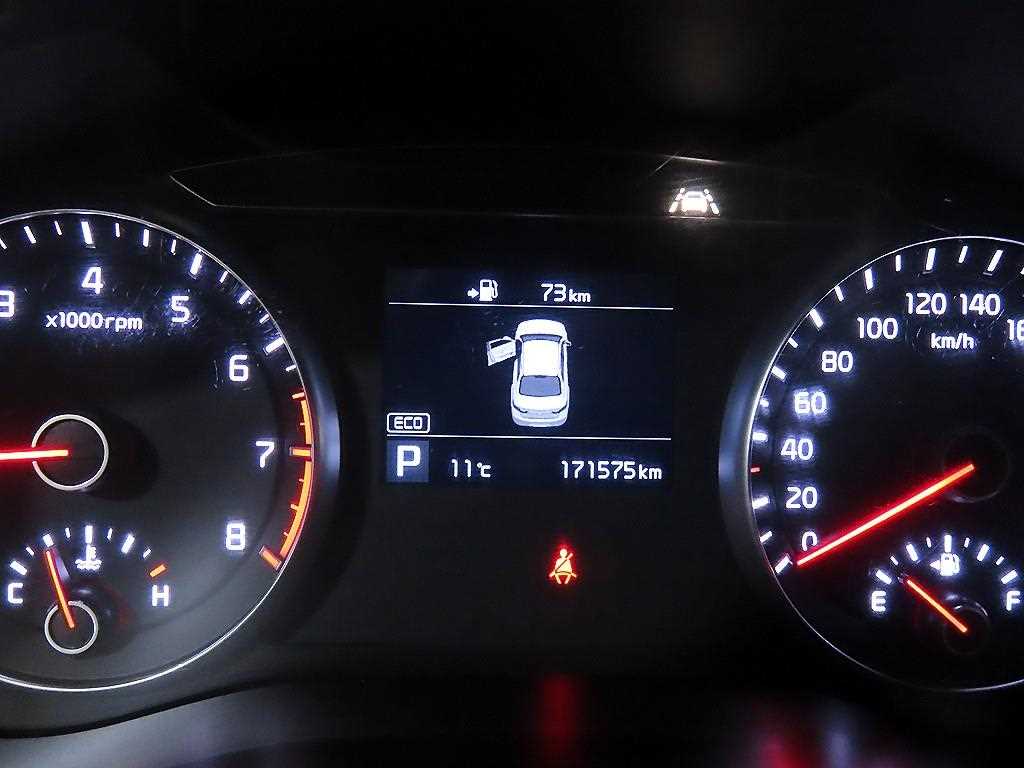 KIA K7 - Vista 9