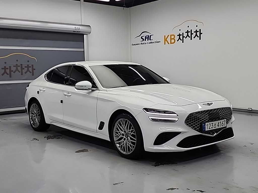 Genesis G70 - Vista 4