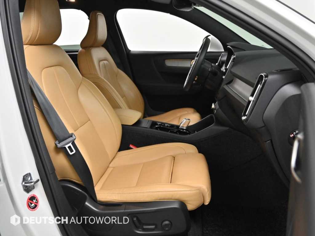 Volvo XC40 - Vista 10