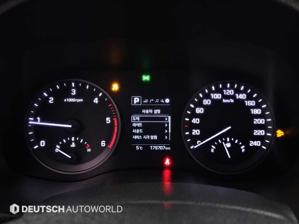 HYUNDAI Tucson - Vista 8