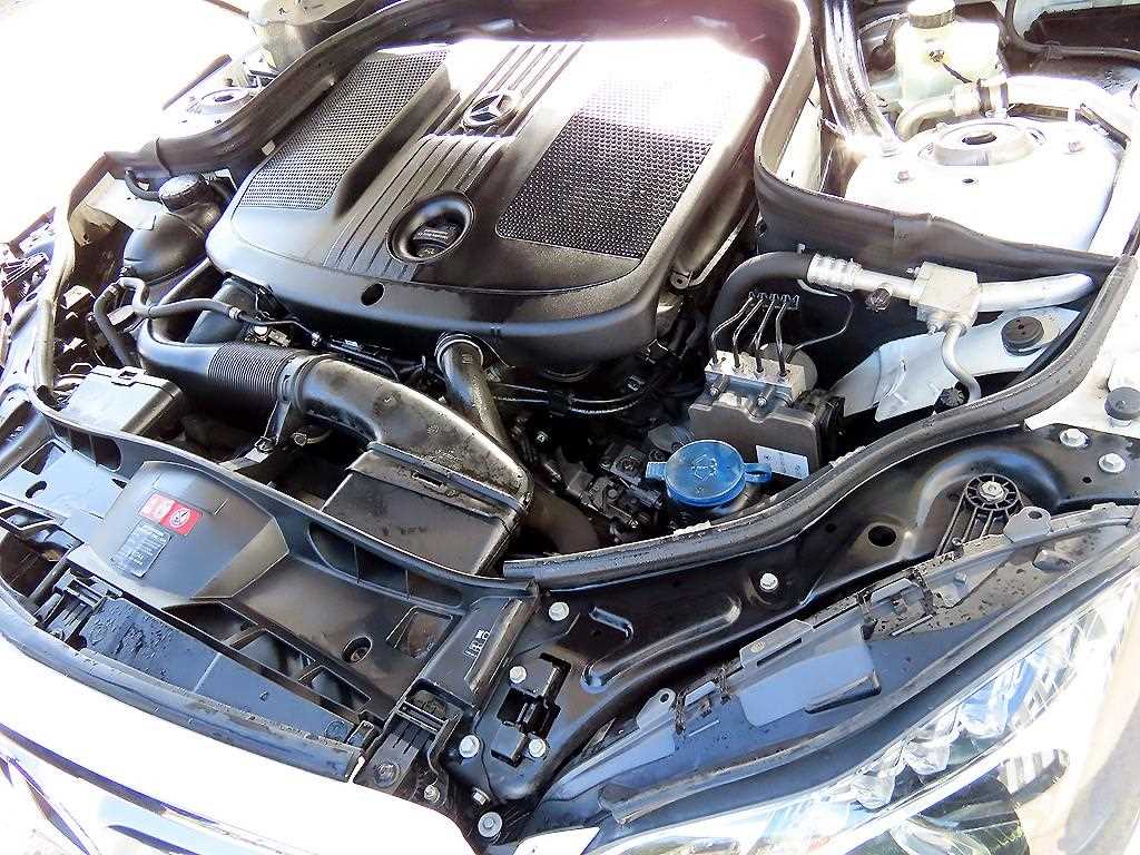 Mercedes Benz E class 2016 Blanco - Importación desde Corea - HF Imports Iquique - Foto 19