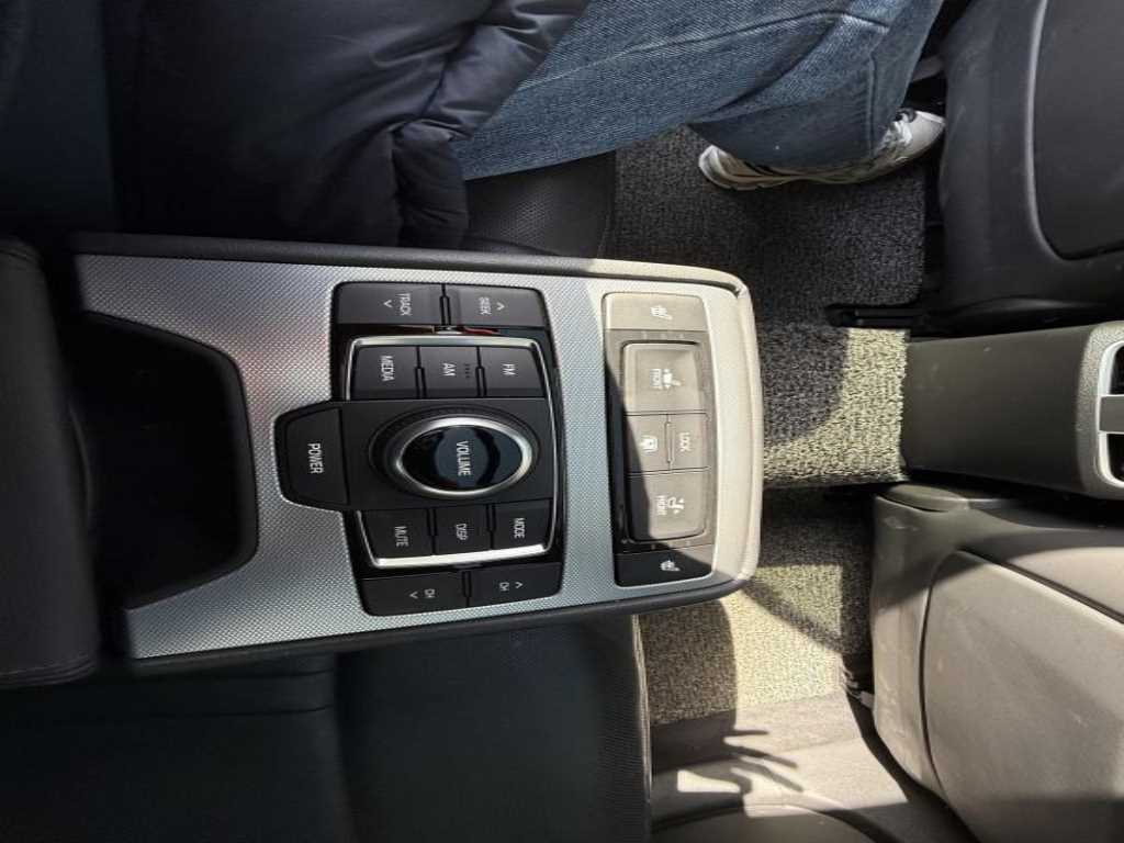 Genesis G80 2018 Negro - Importación desde Corea - HF Imports Iquique - Foto 13