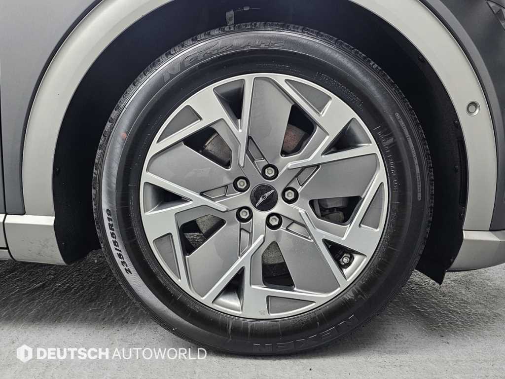 Genesis GV60 - Vista 5