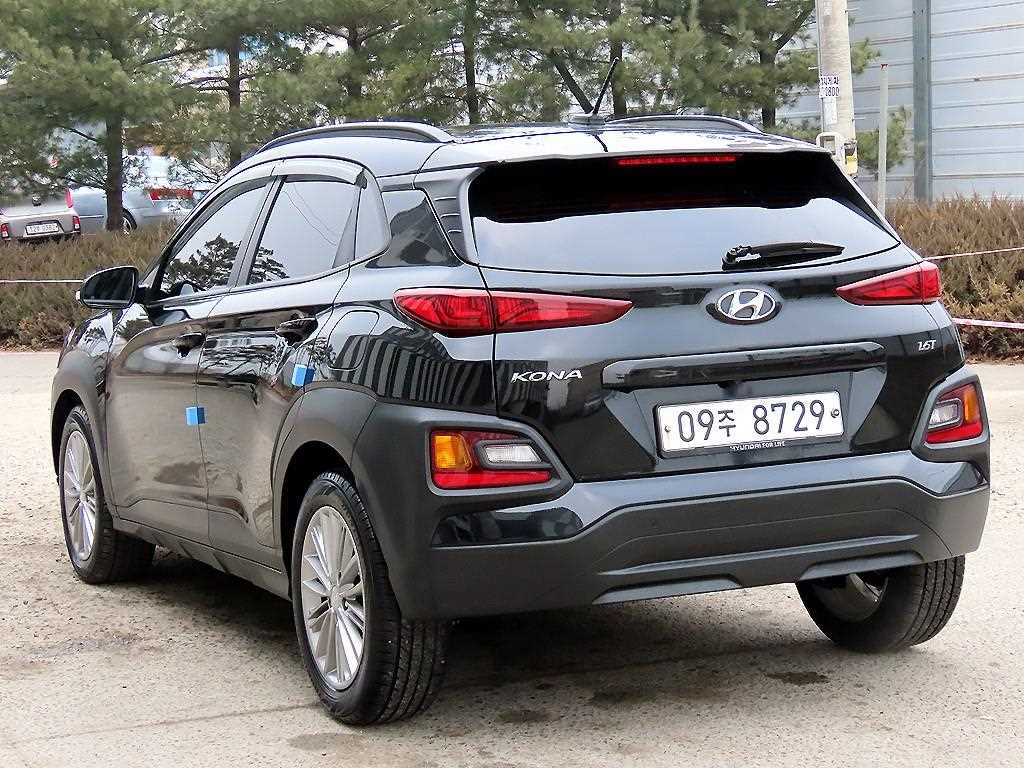 HYUNDAI Kona - Vista 3