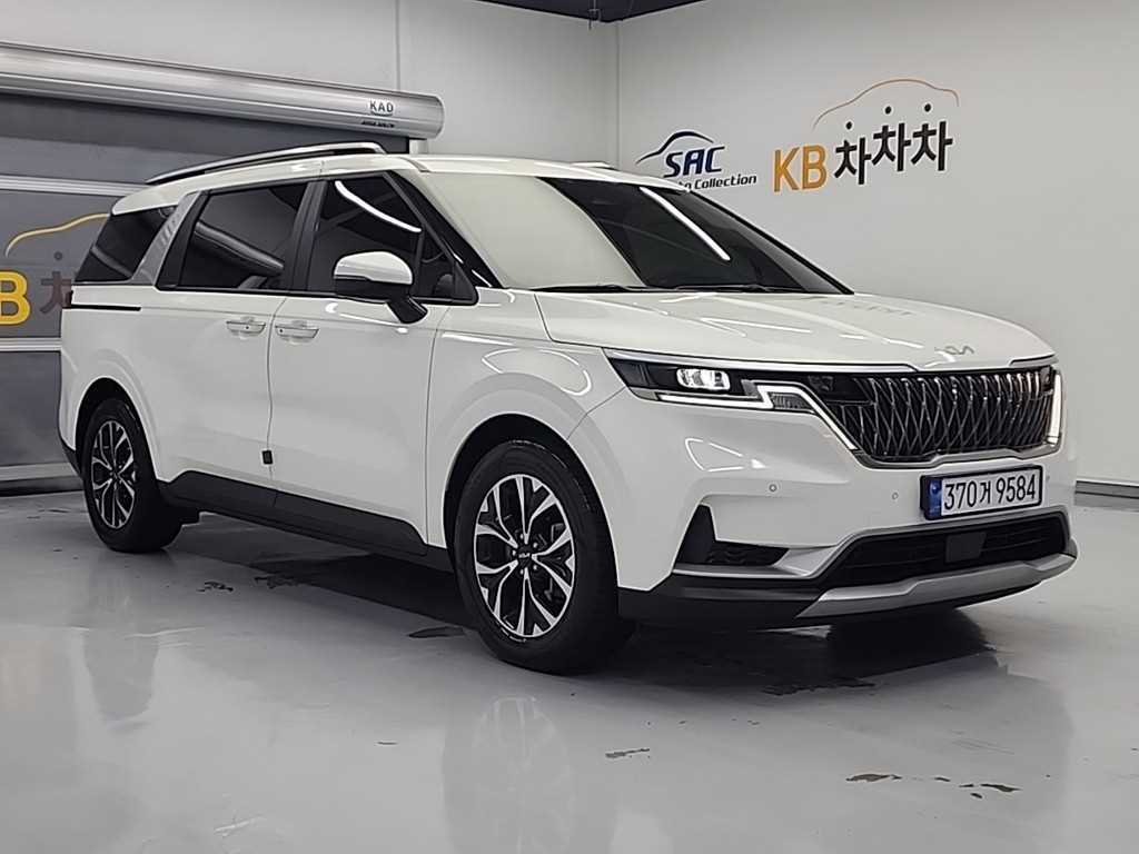 KIA Carnival - Vista 4