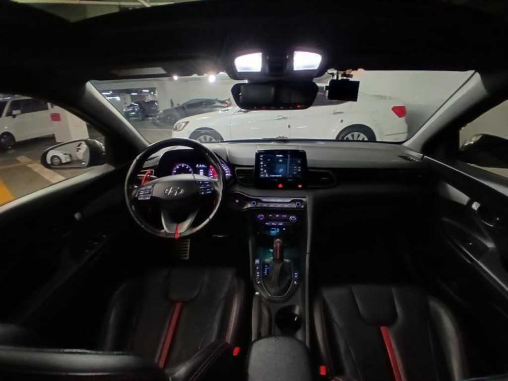 HYUNDAI Veloster - Vista 6