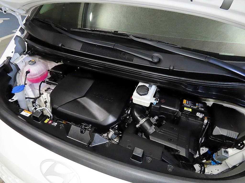 HYUNDAI Staria 2025 Blanco - Importación desde Corea - HF Imports Iquique - Foto 18