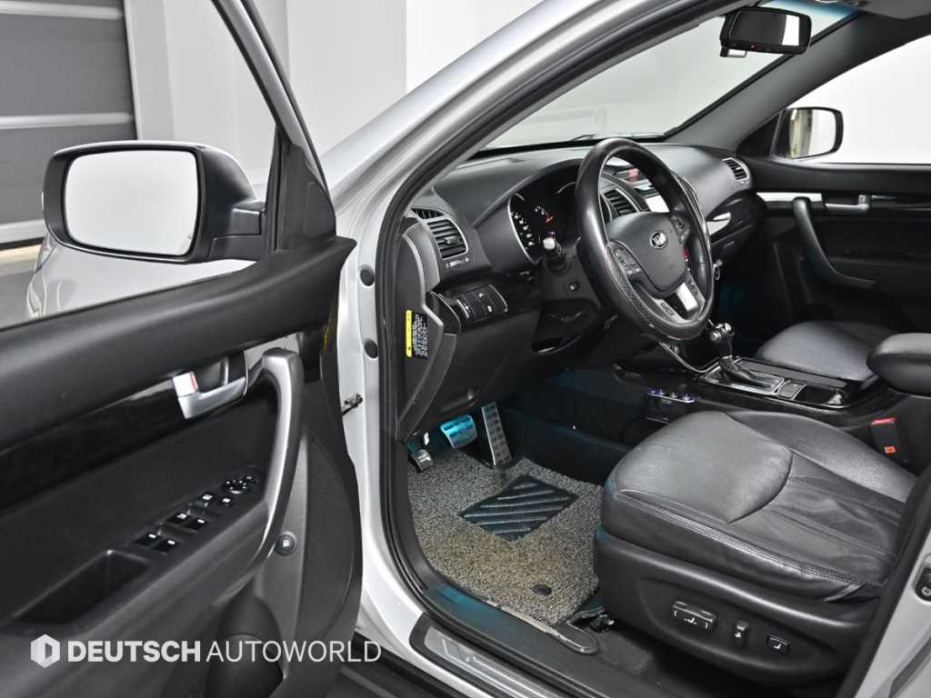 KIA Sorento - Vista 11