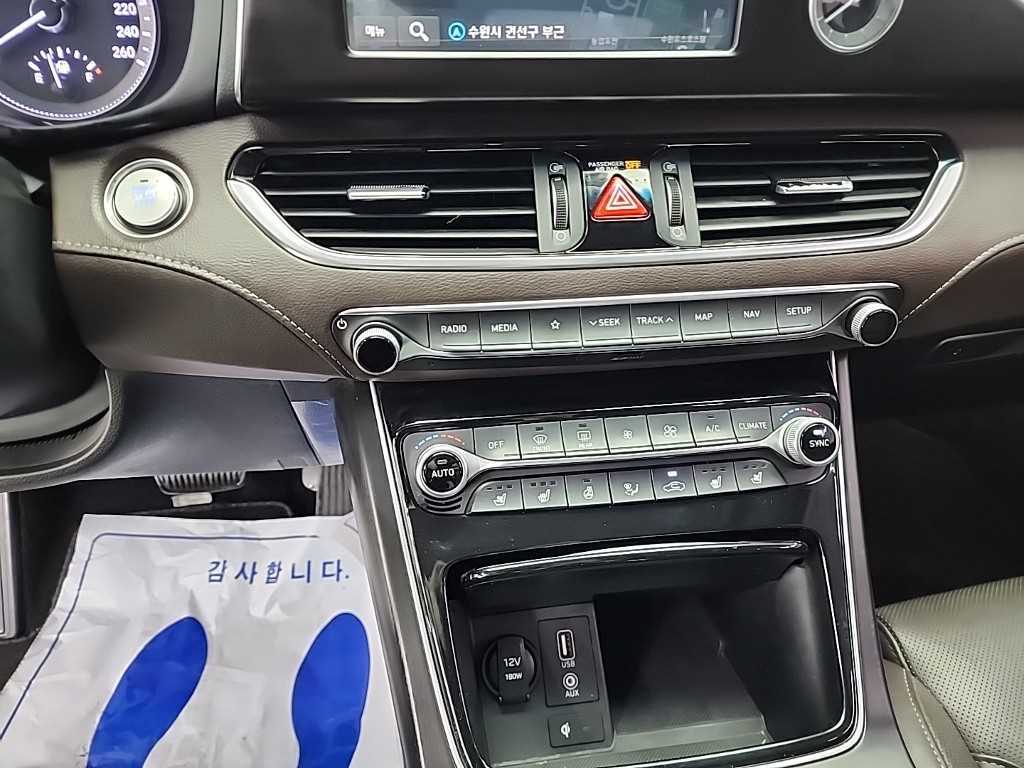 HYUNDAI Grandeur - Vista 10