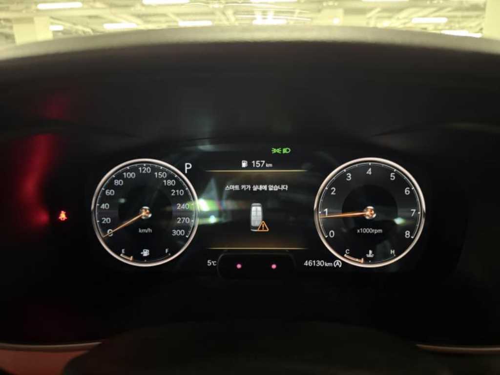 Genesis G70 - Vista 10