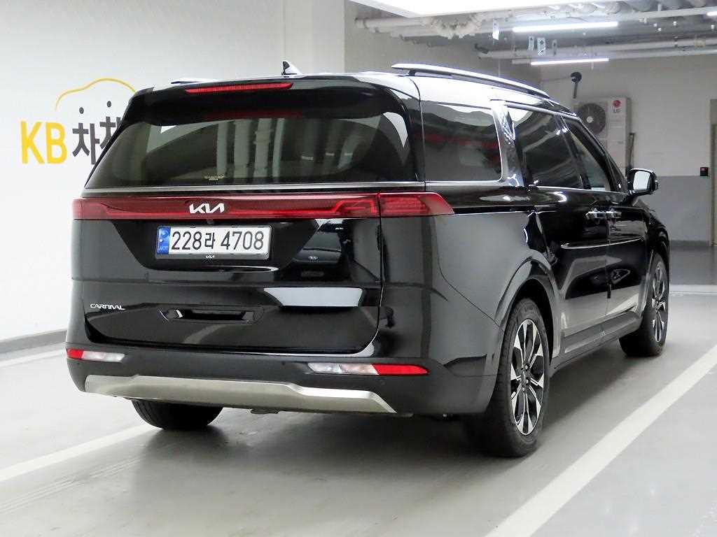 KIA Carnival - Vista 4