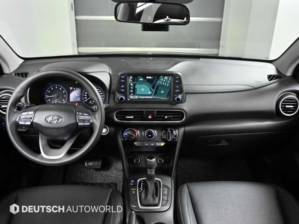 HYUNDAI Kona - Vista 7