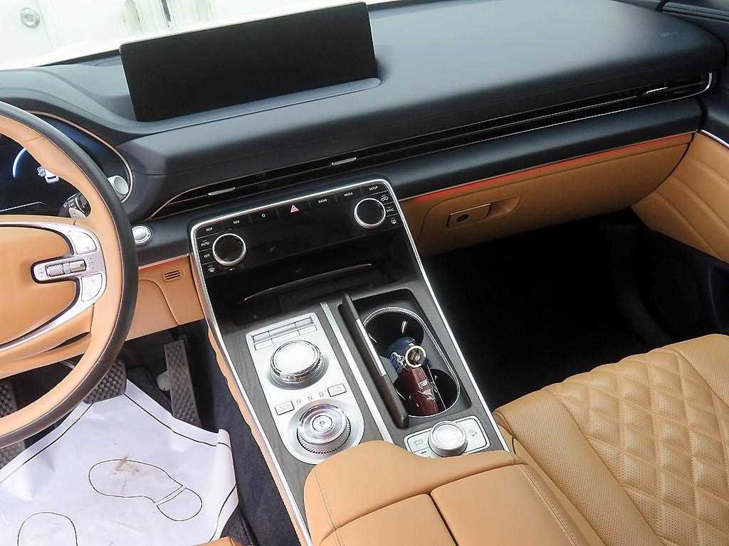 Genesis GV80 - Vista 11