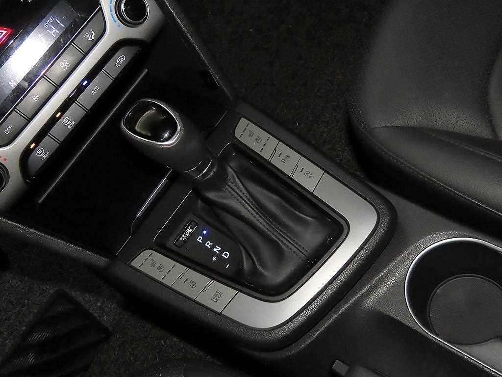 HYUNDAI Avante - Vista 12