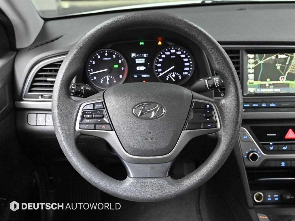 HYUNDAI Avante 2018 Blanco - Importación desde Corea - HF Imports Iquique - Foto 13