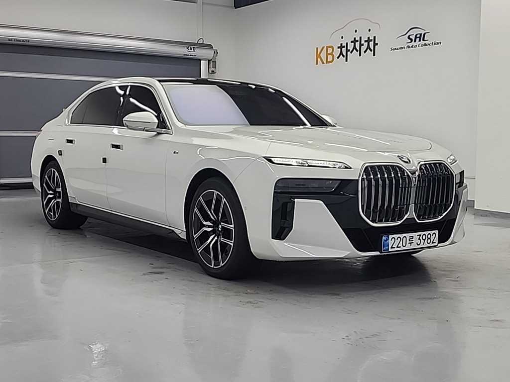 BMW 7 Series - Vista 4