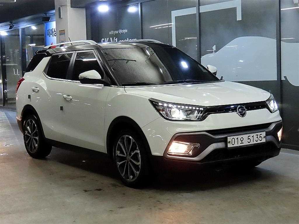 Ssangyong Tivoli 2017 Blanco - Importación desde Corea - HF Imports Iquique - Foto 1
