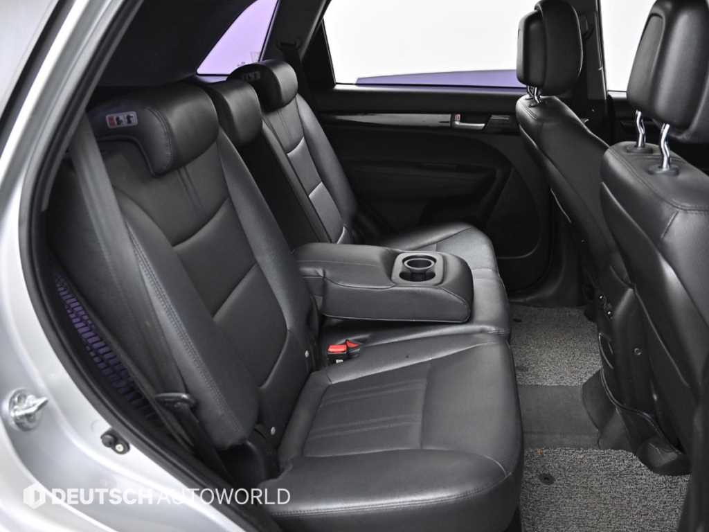 KIA Sorento - Vista 12