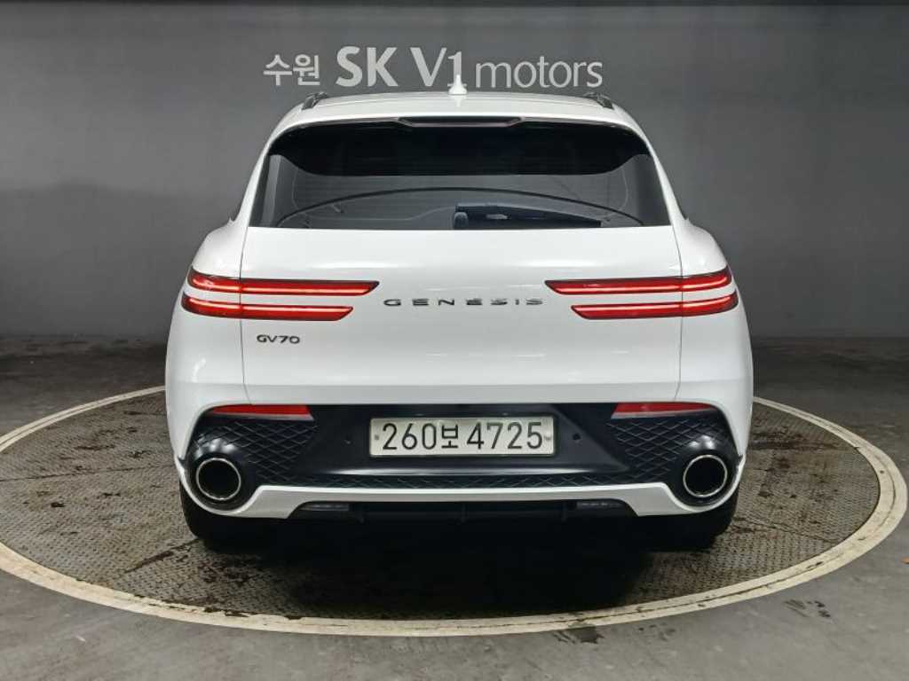 Genesis GV70 - Vista 5