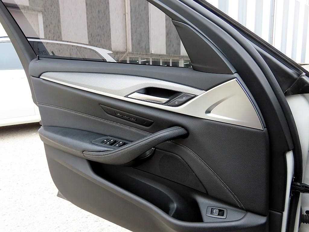 BMW 5 Series - Vista 12