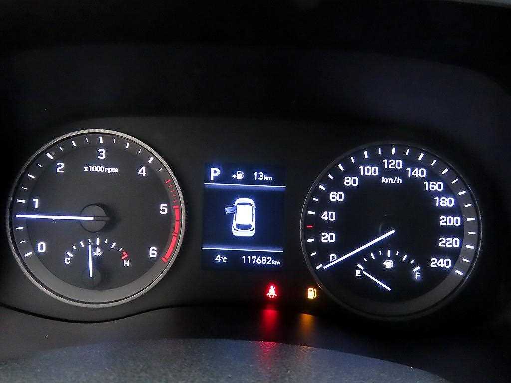 HYUNDAI Tucson - Vista 9