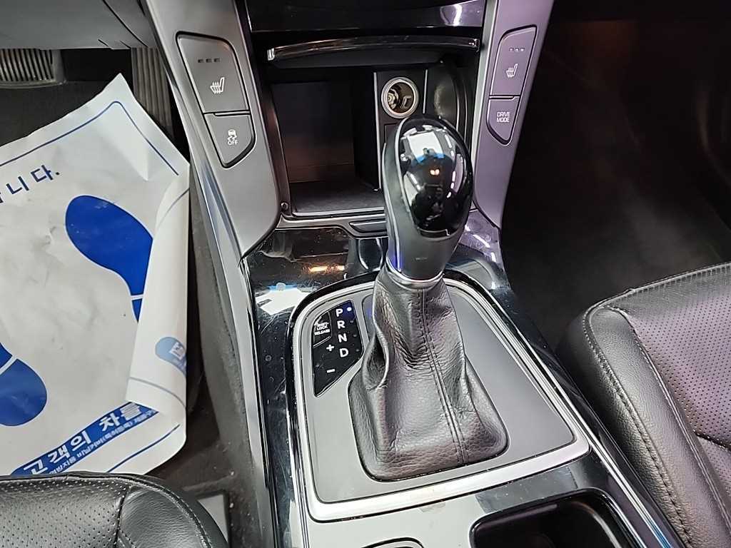 HYUNDAI i40 - Vista 8