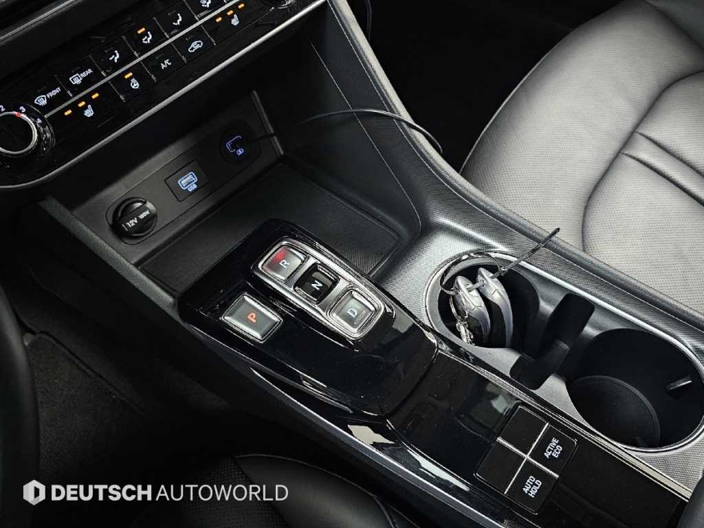 HYUNDAI Sonata - Vista 9