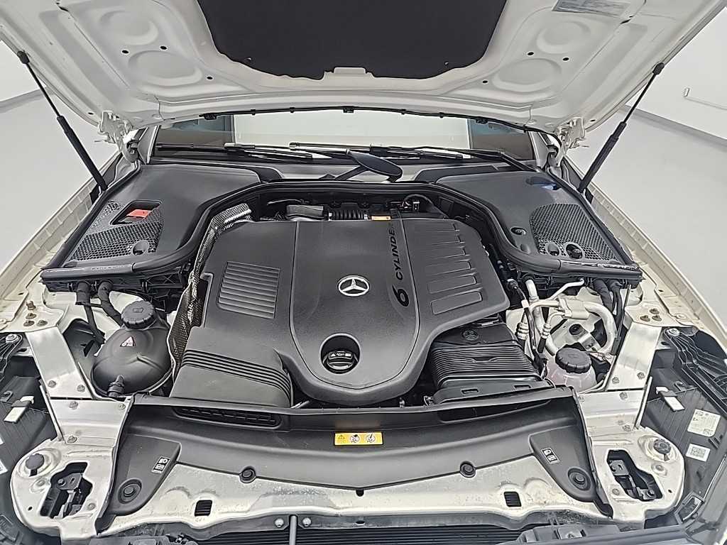 Mercedes Benz E class - Vista 6