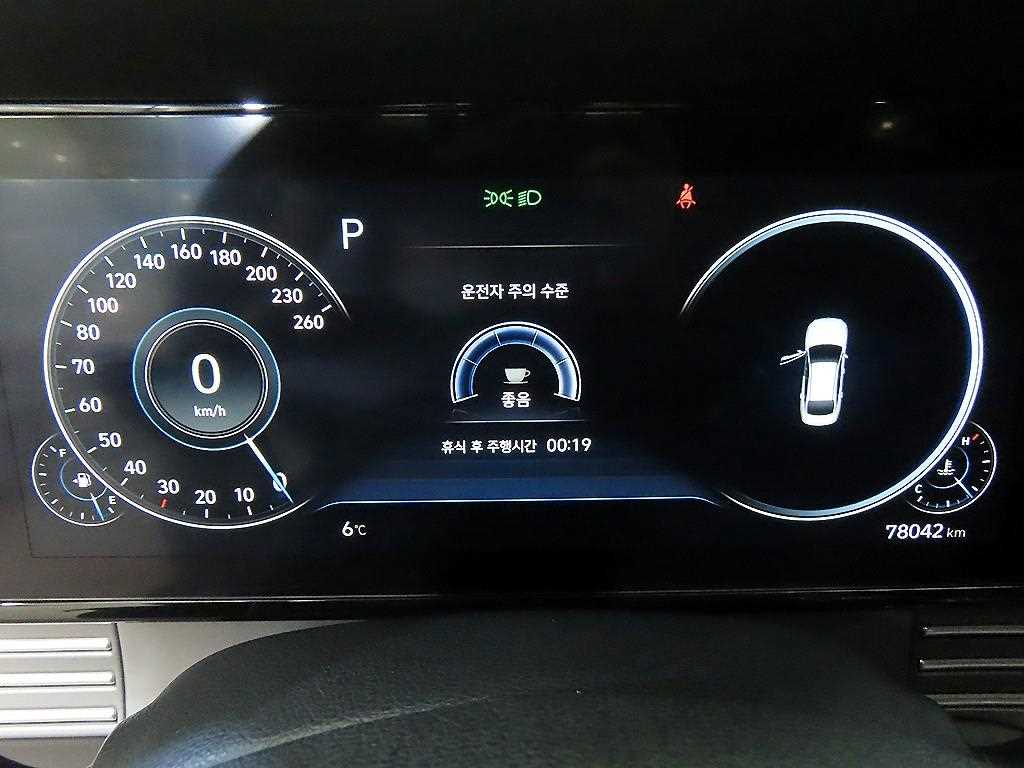 HYUNDAI Grandeur - Vista 9