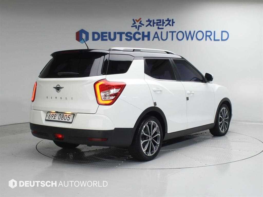 Ssangyong Tivoli - Vista 2