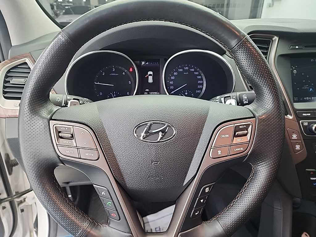HYUNDAI Santa Fe - Vista 9