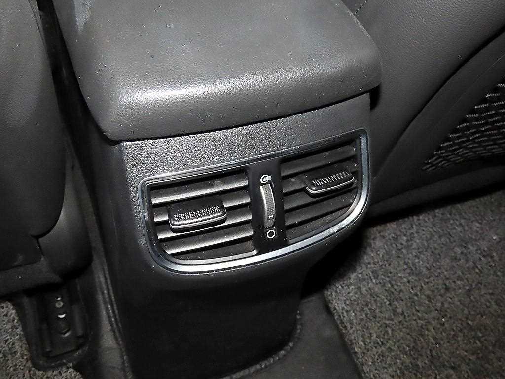 HYUNDAI Avante 2017 Blanco - Importación desde Corea - HF Imports Iquique - Foto 13