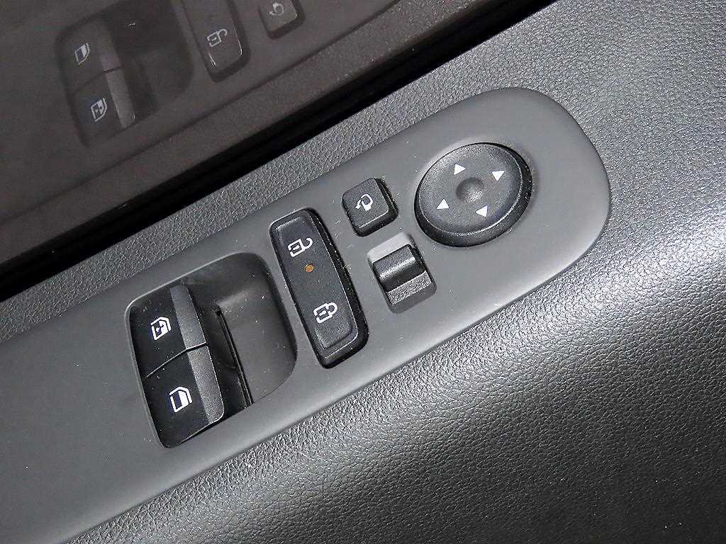 HYUNDAI Staria 2025 Gris - Importación desde Corea - HF Imports Iquique - Foto 14