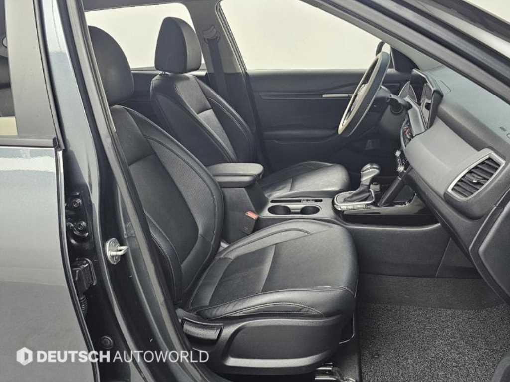 KIA Seltos - Vista 10