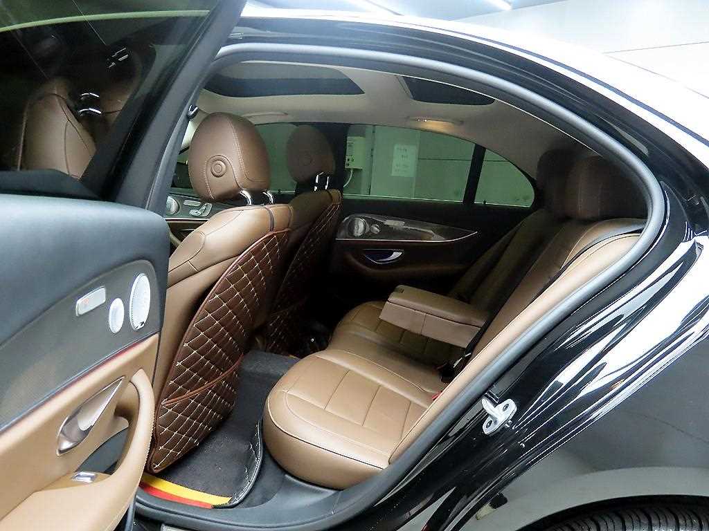 Mercedes Benz E class - Vista 6