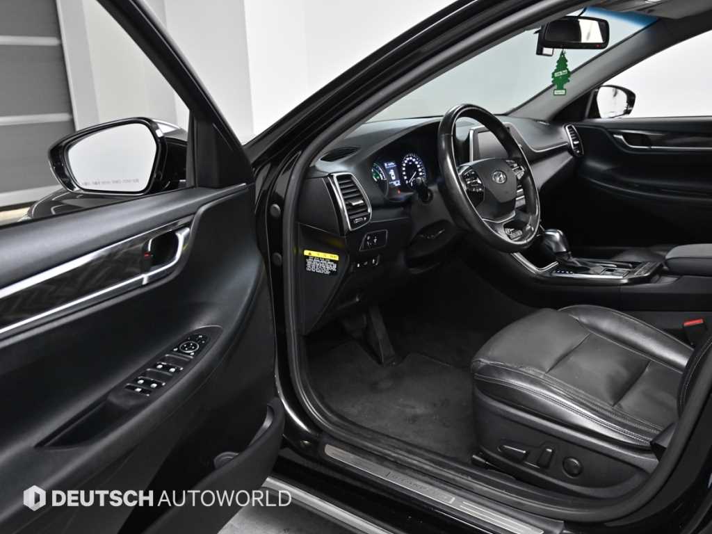 HYUNDAI Grandeur - Vista 11