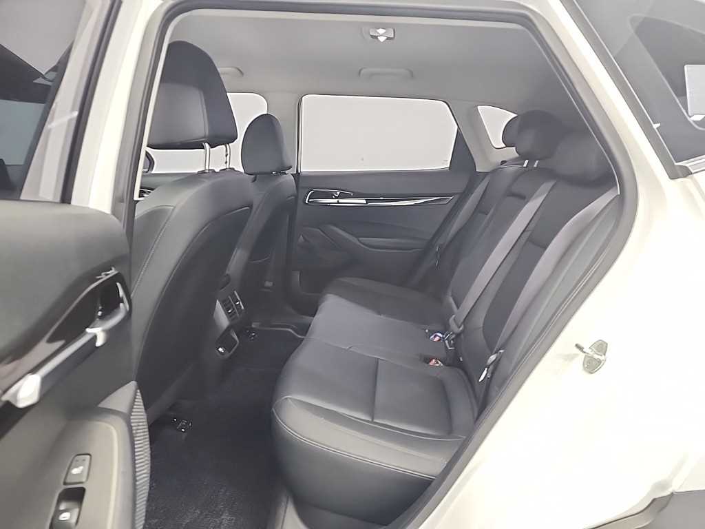 KIA Seltos - Vista 12